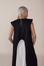 Load image into Gallery viewer, MIO_ denim cape