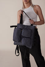 Load image into Gallery viewer, AKARI _ utility vest-tote _x_
